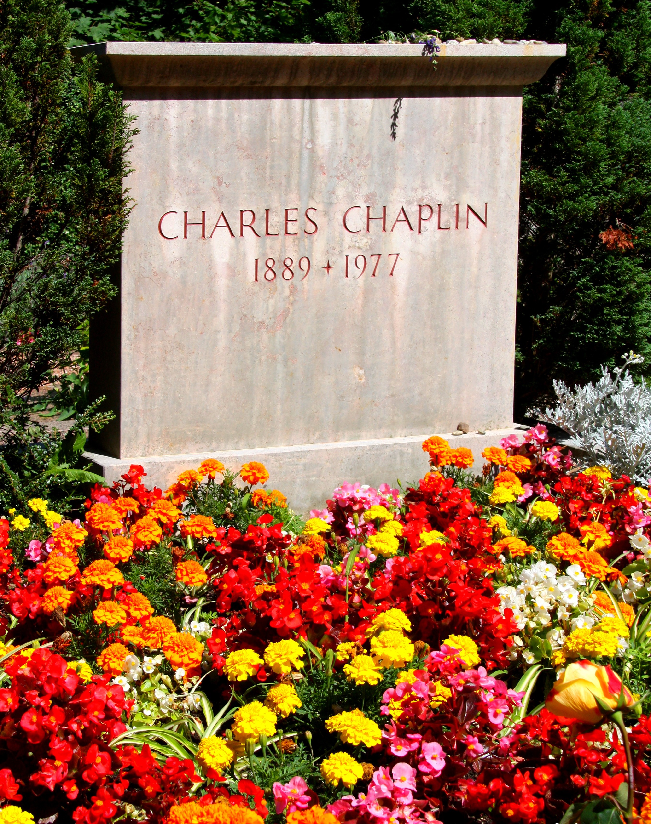 Charlie_Chaplin_grave